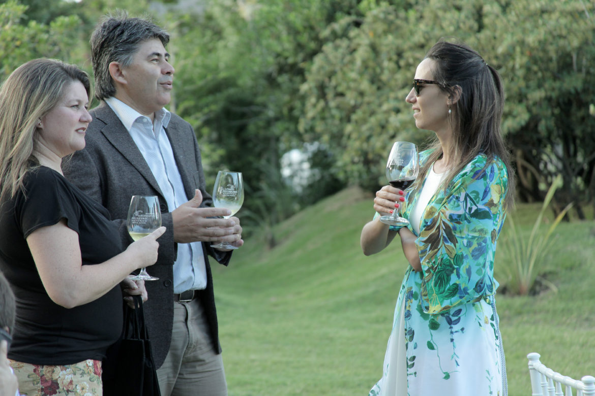 Caldeyro Victorica presents Oak Park Carrasco building